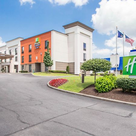 Holiday Inn Express & Suites - Albany Airport - Wolf Road By Ihg Екстер'єр фото