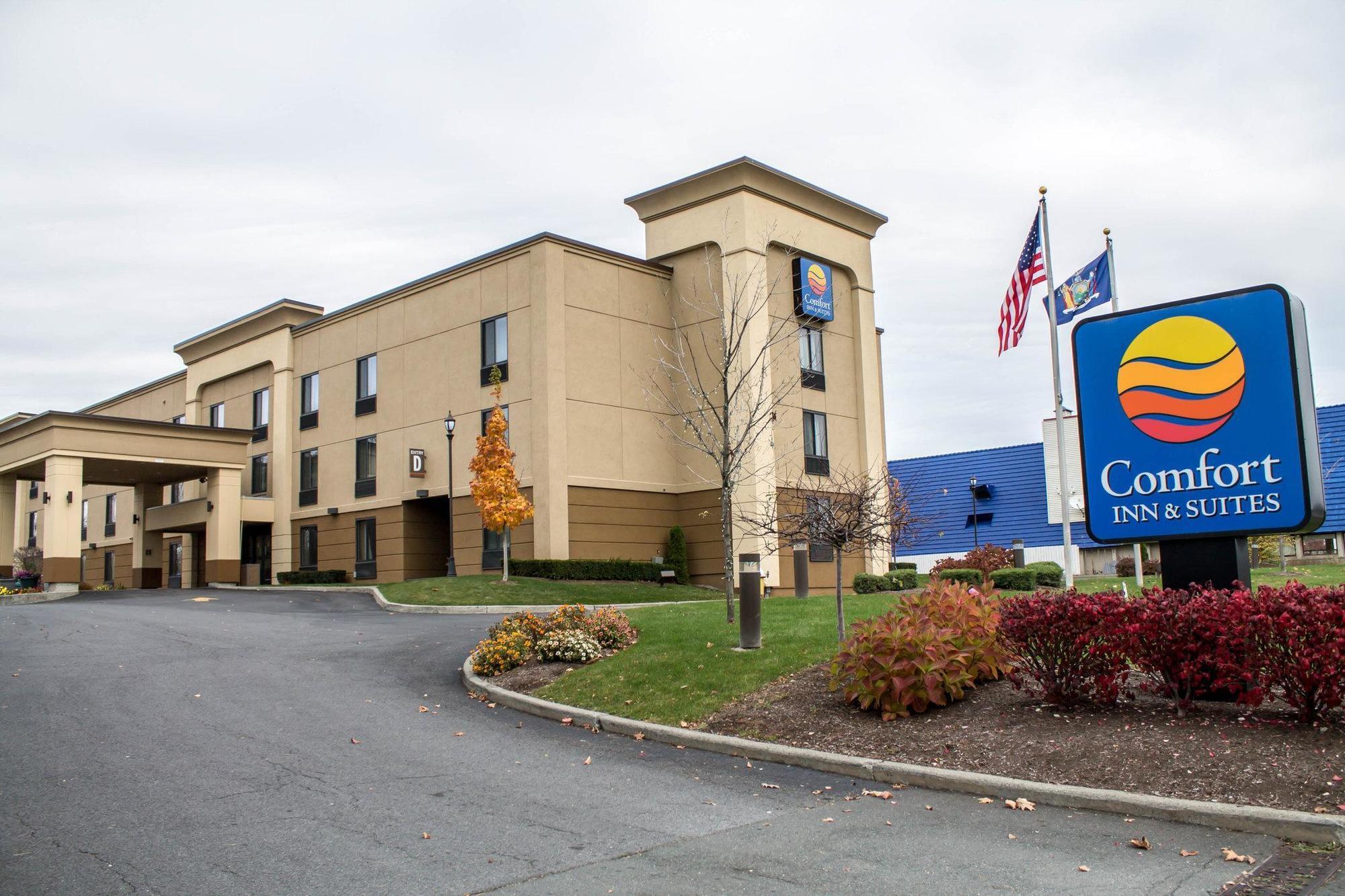 Holiday Inn Express & Suites - Albany Airport - Wolf Road By Ihg Екстер'єр фото