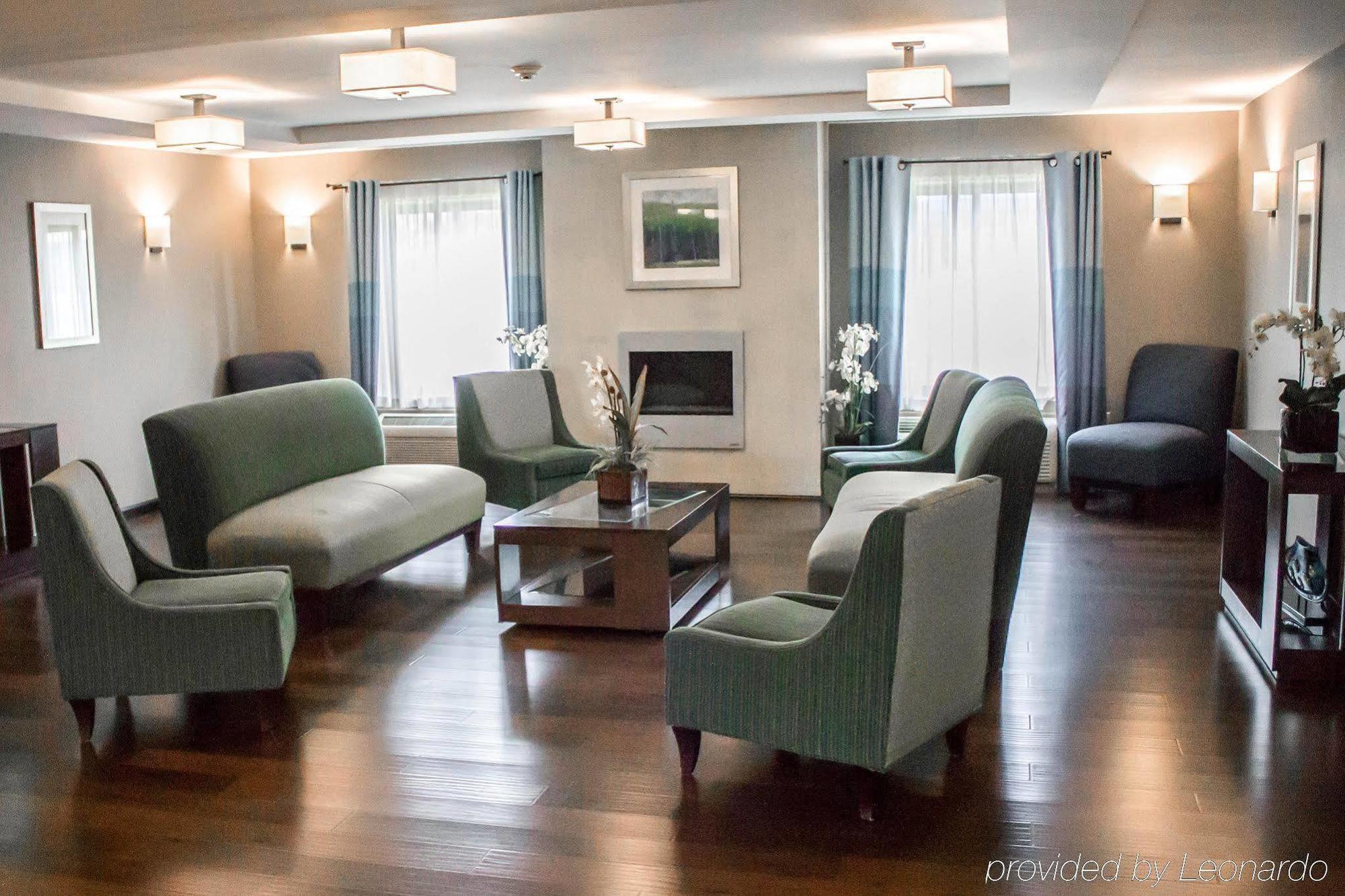 Holiday Inn Express & Suites - Albany Airport - Wolf Road By Ihg Екстер'єр фото